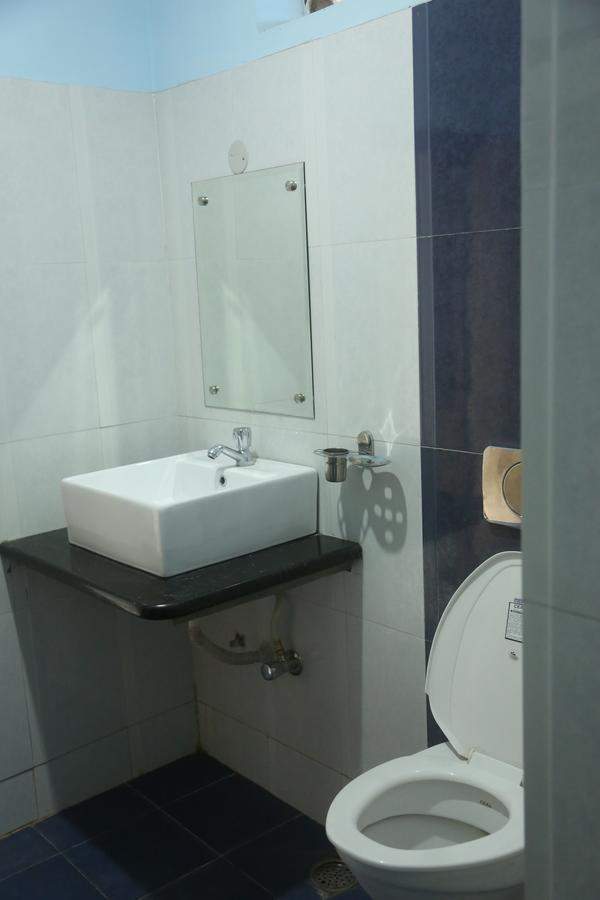 Hotel Dwaraka Paradise Hyderabad Esterno foto