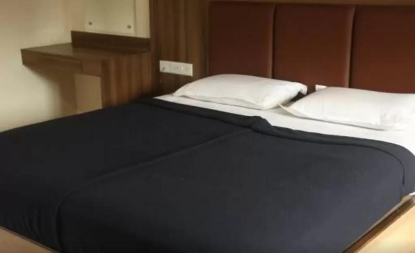 Hotel Dwaraka Paradise Hyderabad Esterno foto